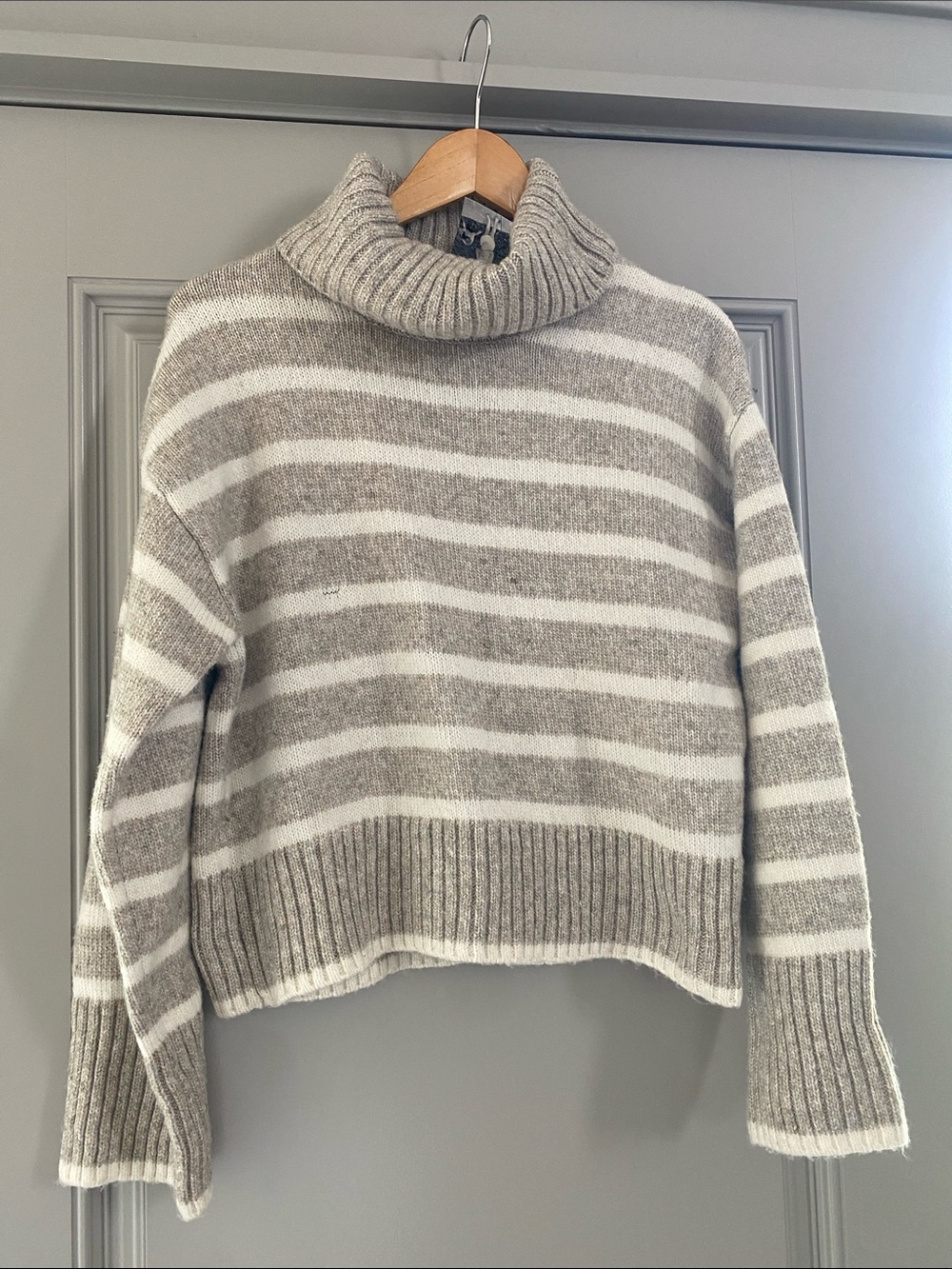 NWT Z Supply Striped Turtleneck Sweater Heather Gray (Flawed)